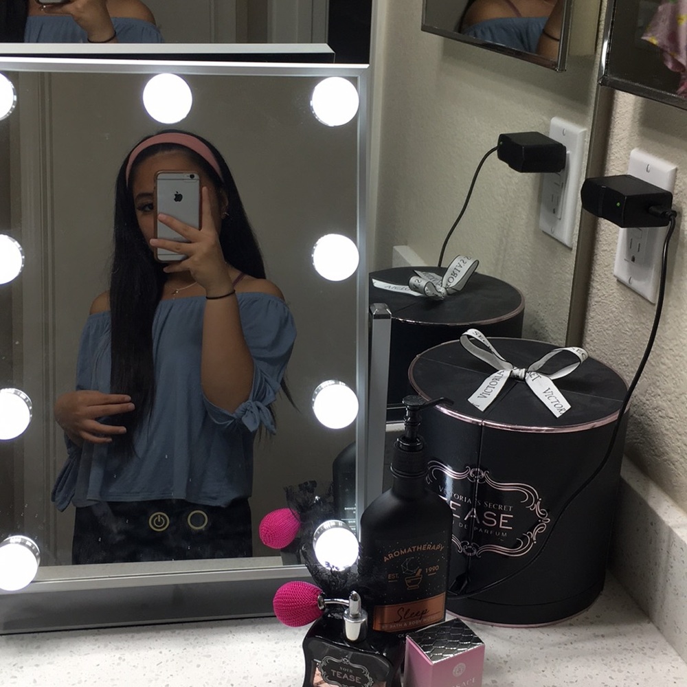 off the shoulder half sleeve top